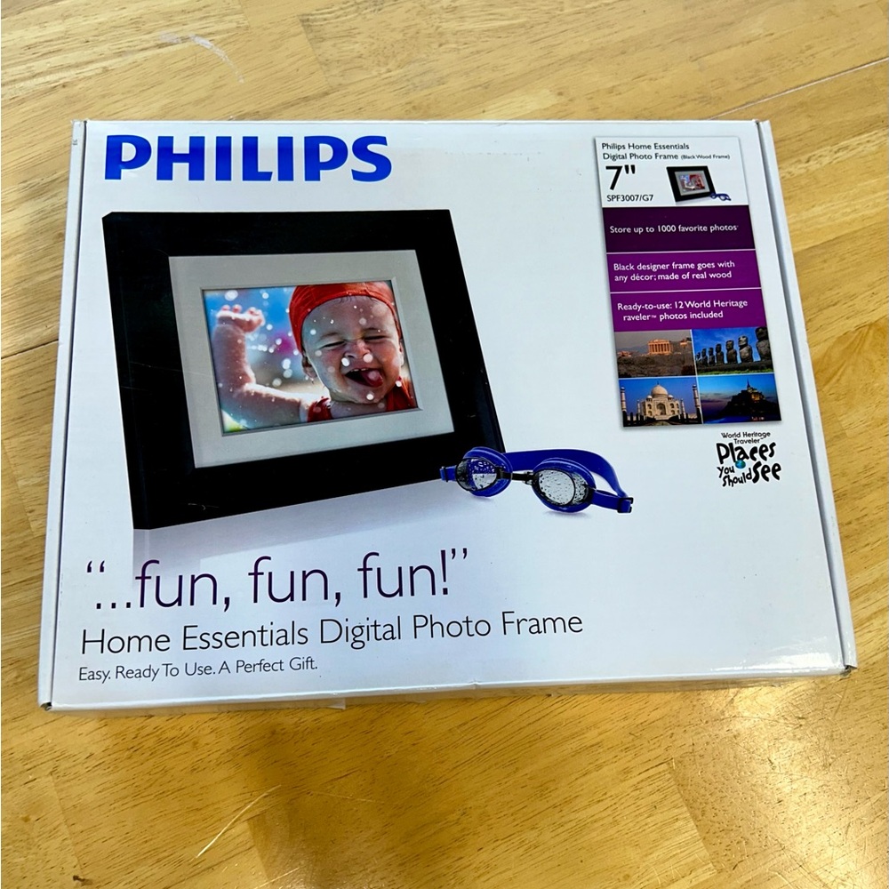 Philips Digital Photo Frame with Black Border